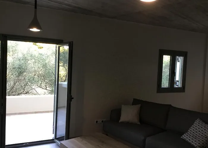 Lagkada בית נופש Kariá